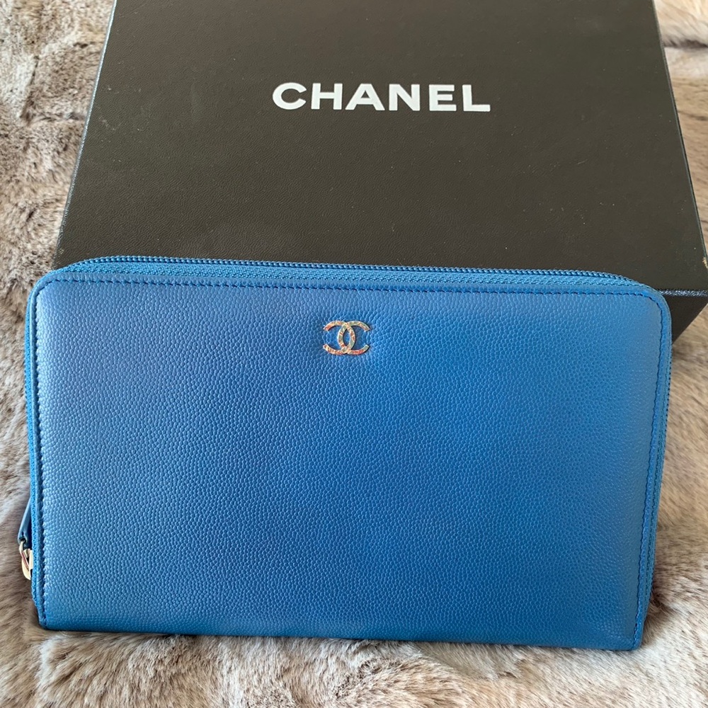 Chanel wallet